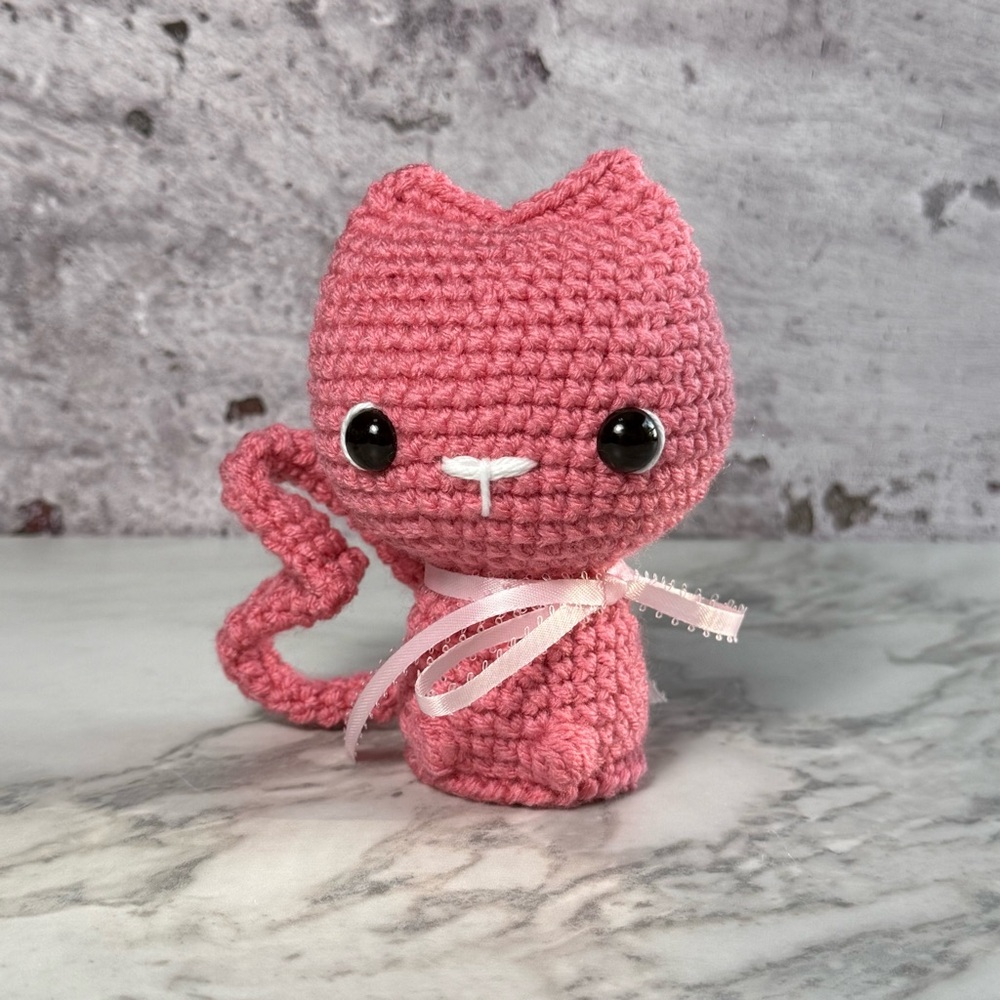 Handcrafted Crochet Valentine Kitten with Heart Tail – Handmade Amigurumi